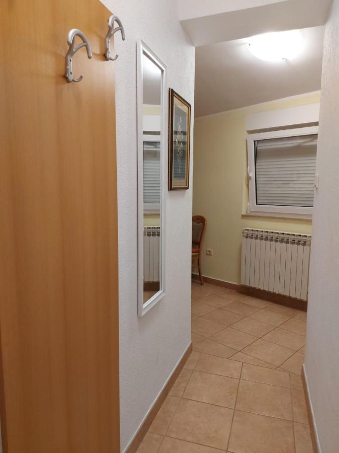 Apartman Luka Jadrtovac エクステリア 写真