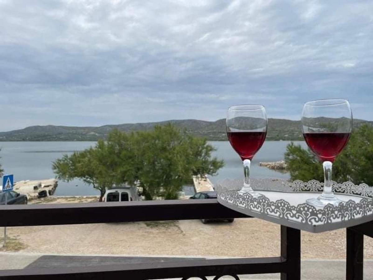 Apartman Luka Jadrtovac エクステリア 写真