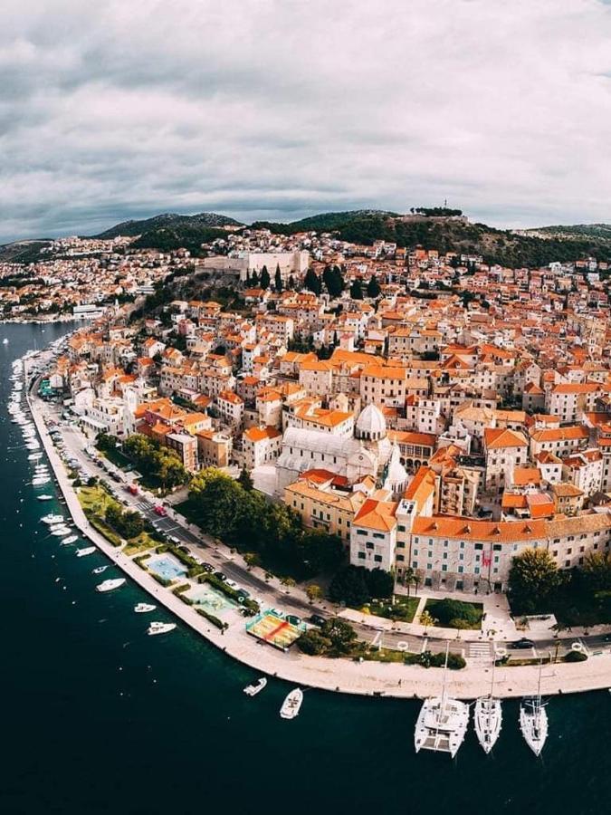 Apartman Luka Jadrtovac エクステリア 写真