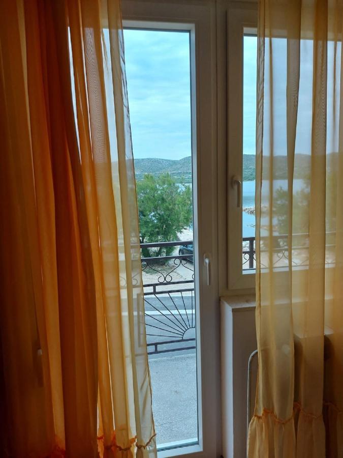Apartman Luka Jadrtovac エクステリア 写真